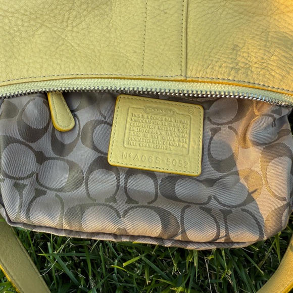 🚨‼️🚨SOLD ‼️🚨‼️Vintage Coach Baguette Bag Pastel Yellow - Picture 11 of 15